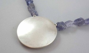 silver-iolite-necklace